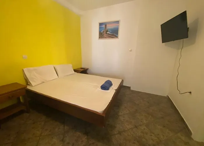 Дом отдыха Yellow House *