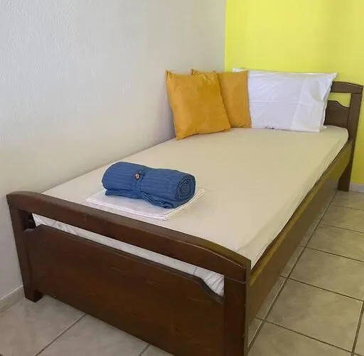 Casa de Férias Yellow House *